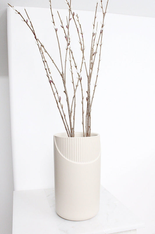Neutral Beige Fluted Modern Pot Minimal Planter Indoor Plants Home Decor Floral Decorative Vase Wedding Elegant Wedding Venue Decoration