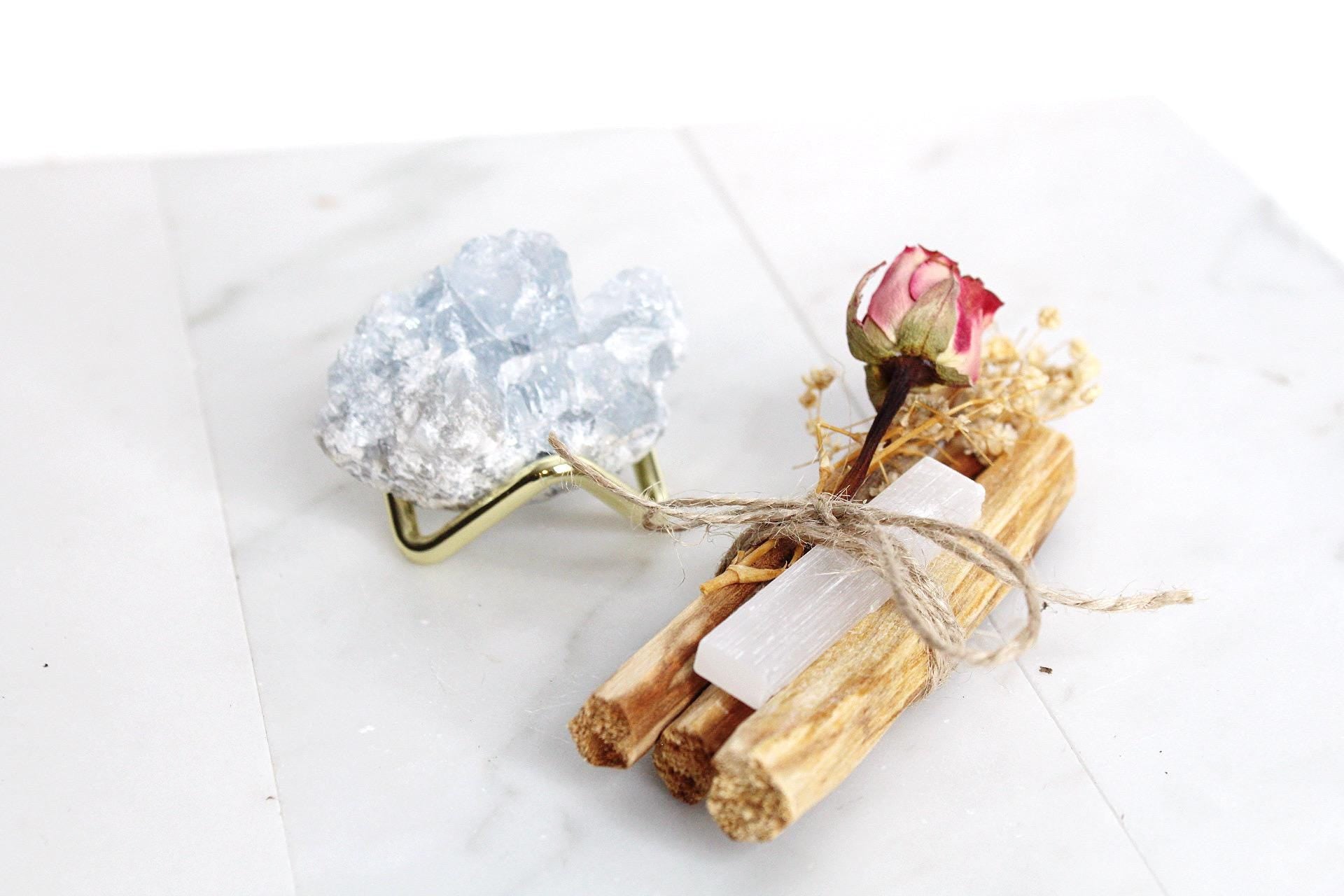 Energy Clearing Kit Crystal Healing Collection Meditation Practice Set Rose Quartz Bundle Palo Santo Package Selenite Crystal Kit Premium Display Stand Spiritual Gift Essential Mental Wellness Support Beautiful Stress Relief Collection