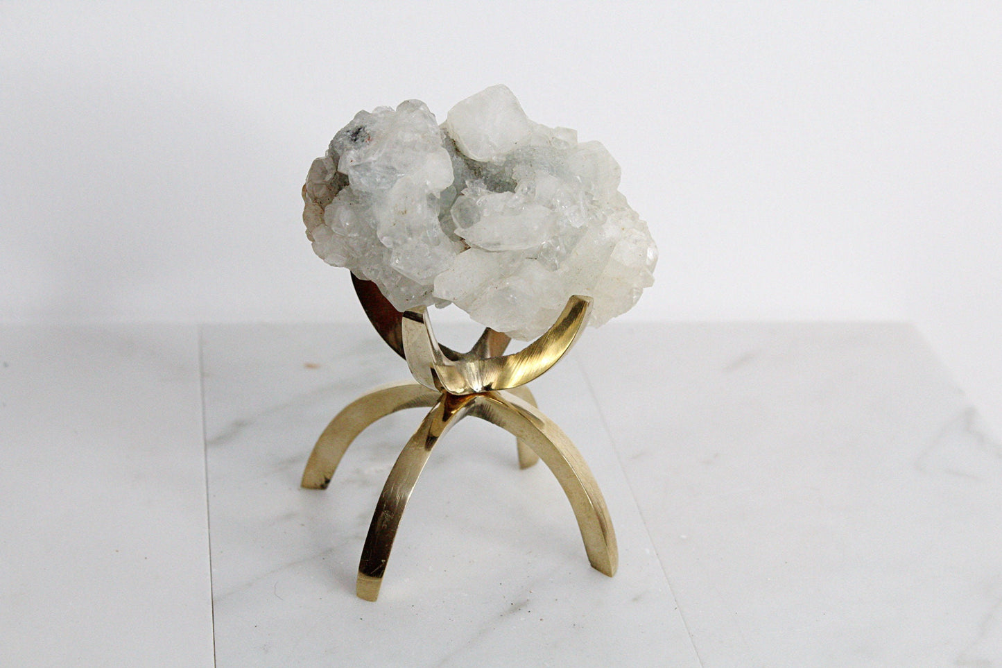 Green Crystal Apophyllite Quartz Stone Mineral on Brass Modern Claw Display Stand Boho Decor Geode Crystal Gift Raw Natural Freeform Crystal