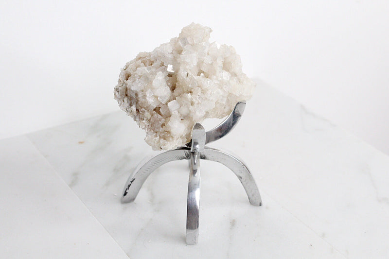 Rose Gold Crystal Holder Stand – Aluminum Grid Organizer for Meditation & Home Decor