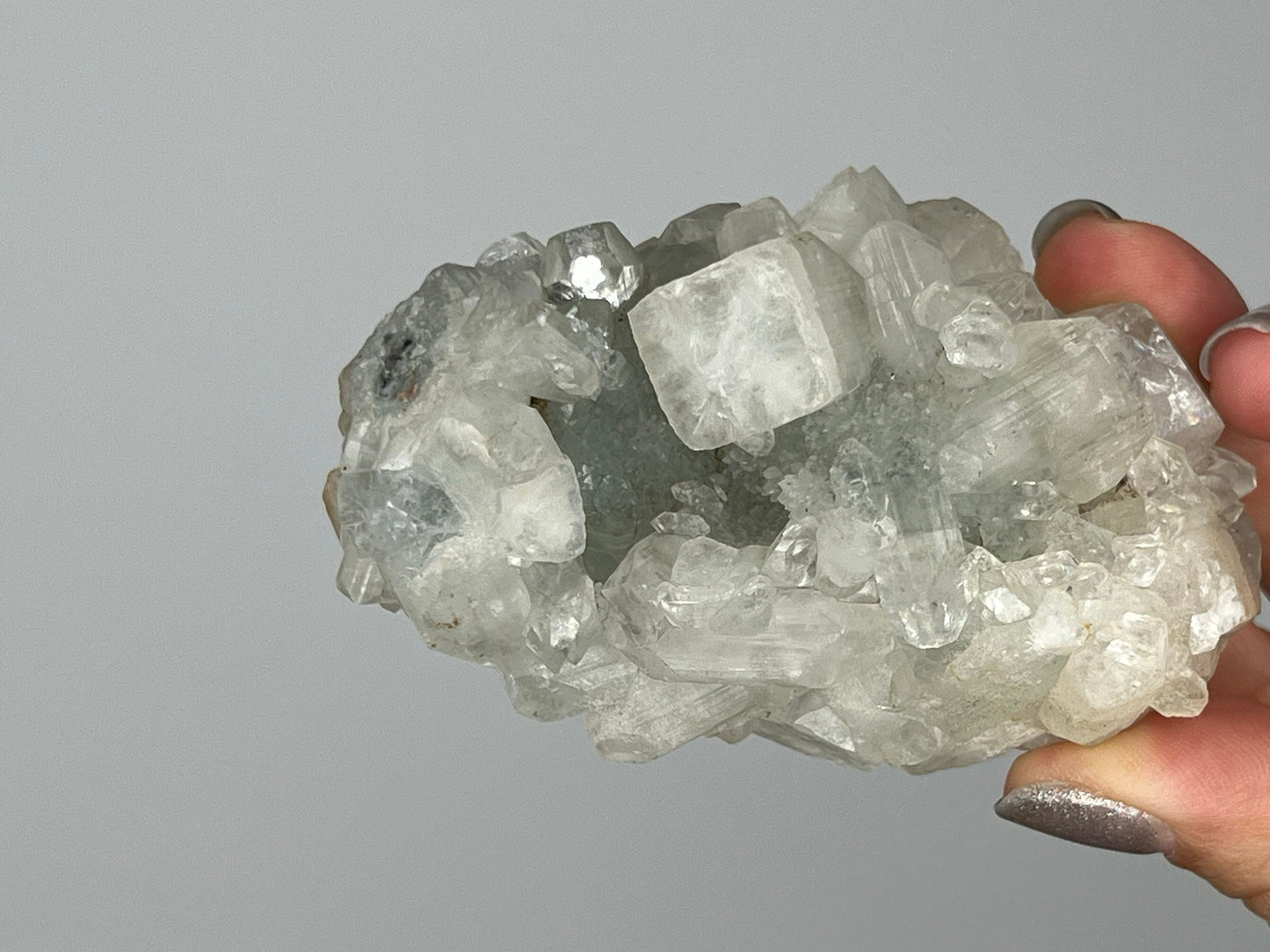 Green Crystal Apophyllite Quartz Stone Mineral on Brass Modern Claw Display Stand Boho Decor Geode Crystal Gift Raw Natural Freeform Crystal