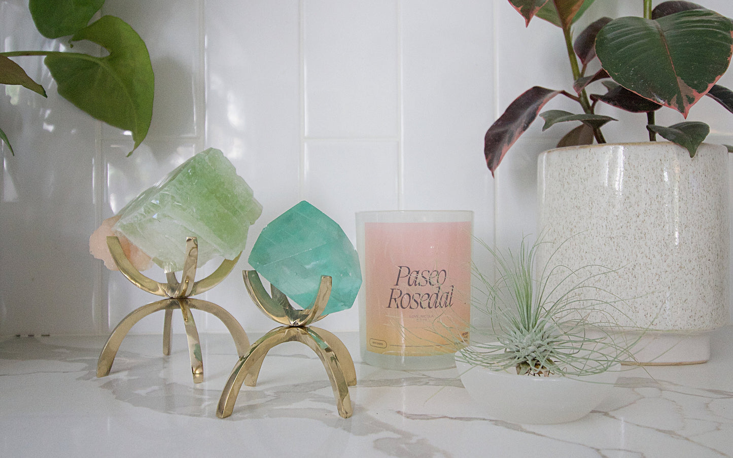 Modern Brass Crystal Stand – Display Holder for Rocks & Spheres