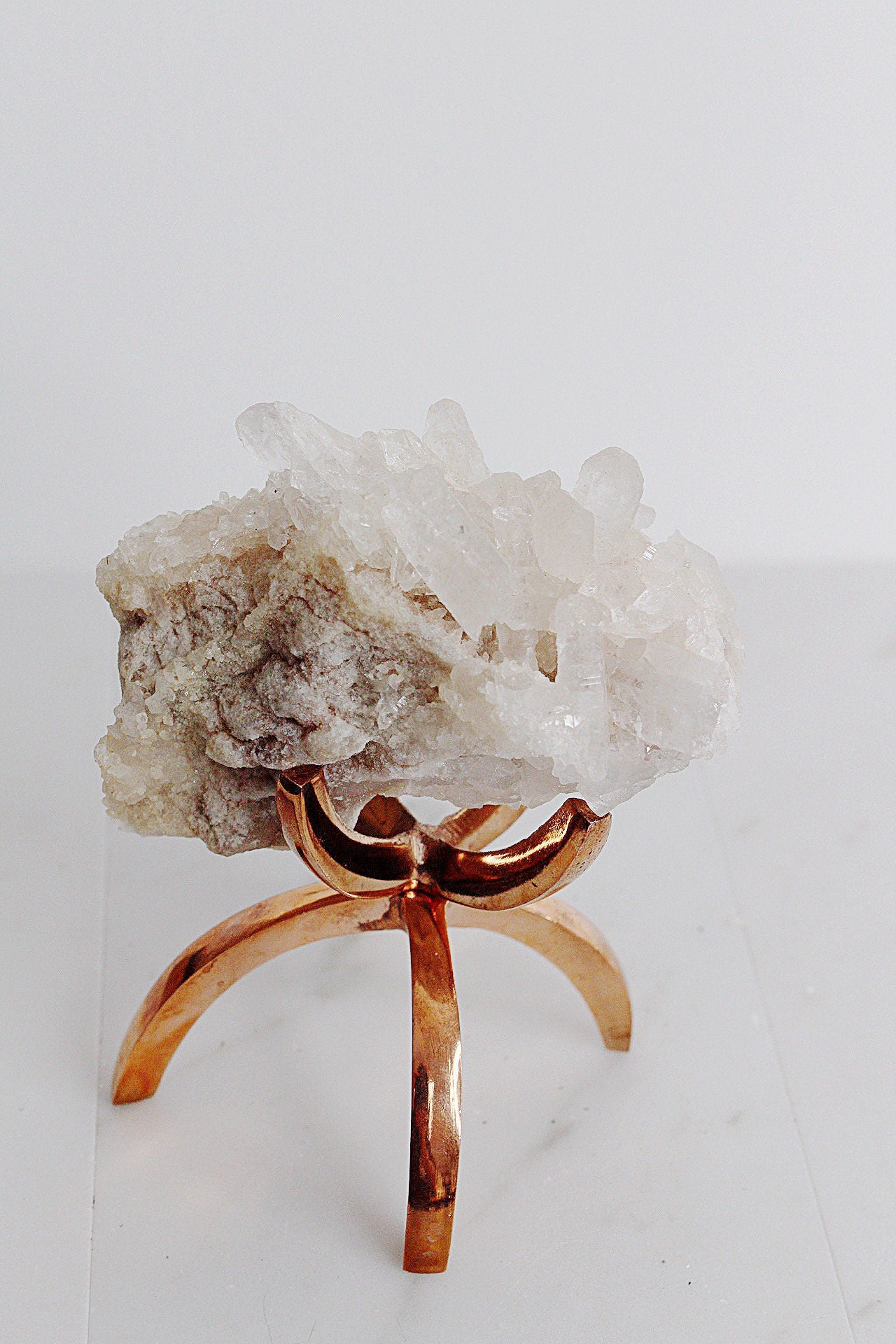 White Quartz Natural Stone Modern Decor Accent with Brass Claw Display Stand Raw Cluster Quartz Crystal Mineral on Brass Modern Claw Display