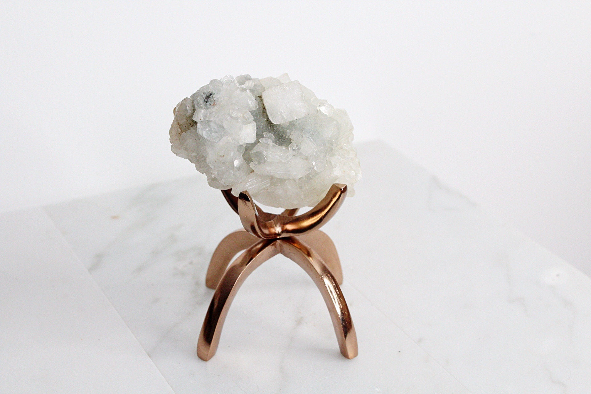 Green Crystal Apophyllite Quartz Stone Mineral on Brass Modern Claw Display Stand Boho Decor Geode Crystal Gift Raw Natural Freeform Crystal