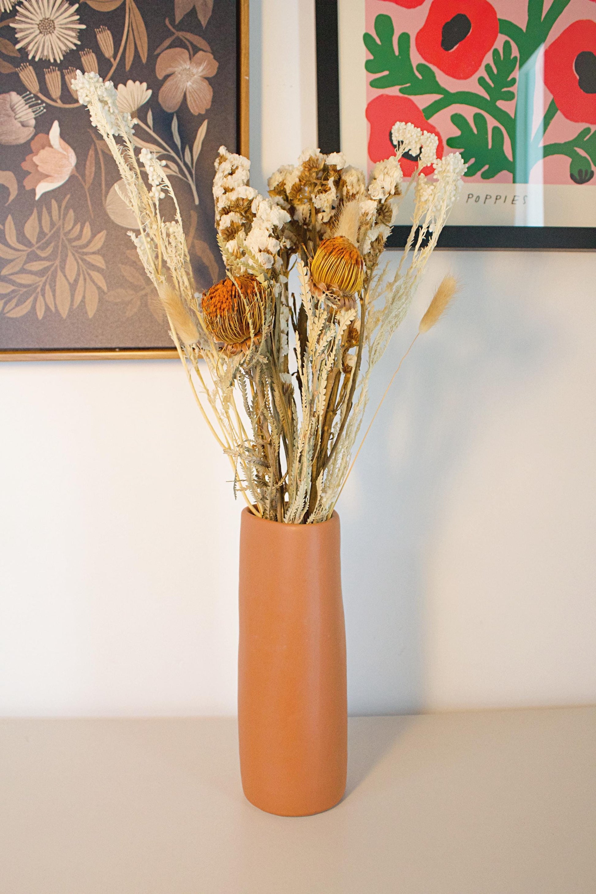 Natural Home Accent Dried Flower Collection Boho Farmhouse Design Wedding Centerpiece Arrangement Premium Quality Construction Neutral Color Palette Modern Interior Style Protea Bunny Tails Display Beautiful Room Decor Elegant Touch