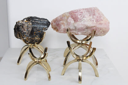 Modern Brass Crystal Stand Display Brass Crystal Stand Gold Rock Display Holder Sphere Stand Stylish Brass Home Decor Minimal Crystal Stand