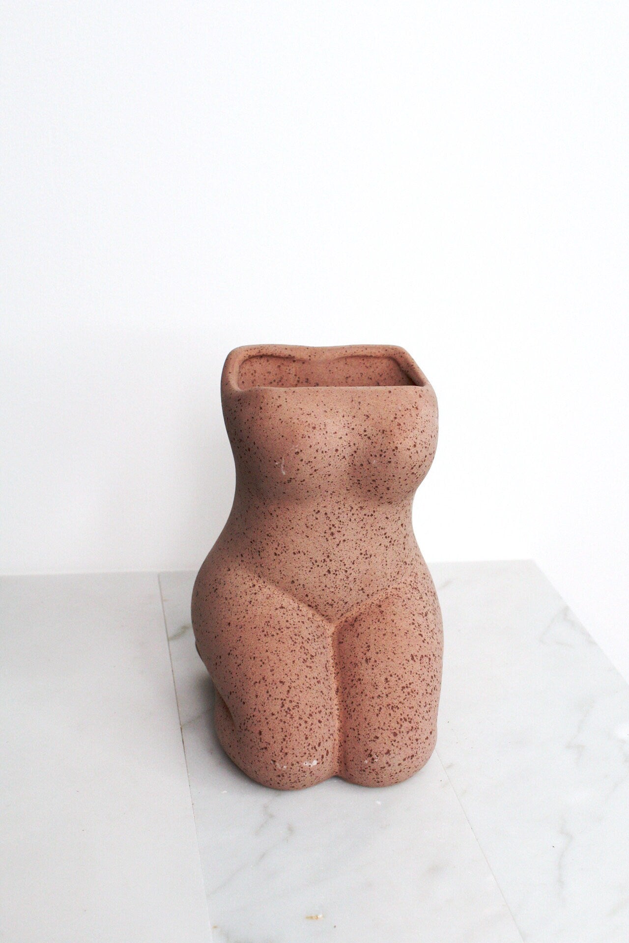 Modern Home Accent Boho Female Figure Ceramic Art Piece Oriental Design Style Display Vase Interior Decor Piece Living Room Accent Dried Flower Holder Contemporary Artistic Creation Beautiful Terracotta Sculpture Speckled Finish Woman Gift