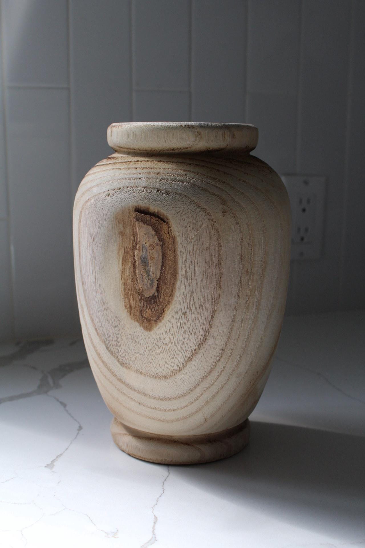 Modern Farmhouse Decor Natural Wood Vase Organic Home Accent Piece Dried Floral Display Container Contemporary Design Detail Decorative Branch Holder Beautiful Wood Grain Pattern Turned Construction Style Living Room Art Natural Material