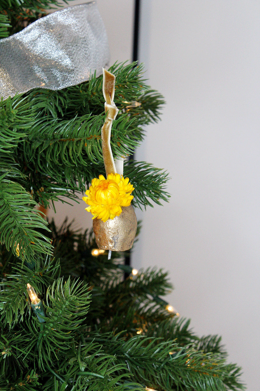 Vintage Gold Bell Boho Christmas Ornament | Set of 4 | Antique Rustic Straw Flower | Burnt Red and Yellow