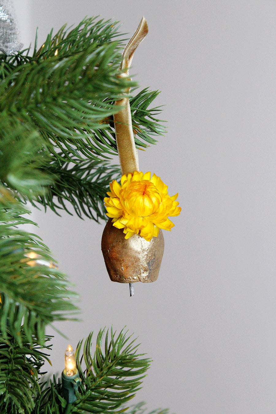 Vintage Gold Bell Boho Christmas Ornament | Set of 4 | Antique Rustic Straw Flower | Burnt Red and Yellow