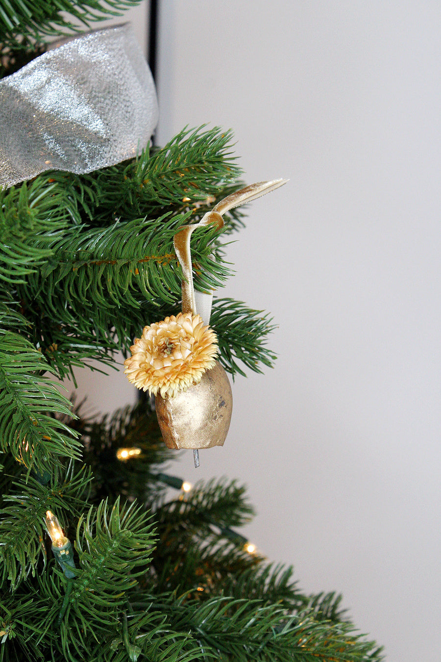 Vintage Gold Bell Boho Christmas Ornament | Set of 4 | Antique Rustic Straw Flower | Burnt Red and Yellow