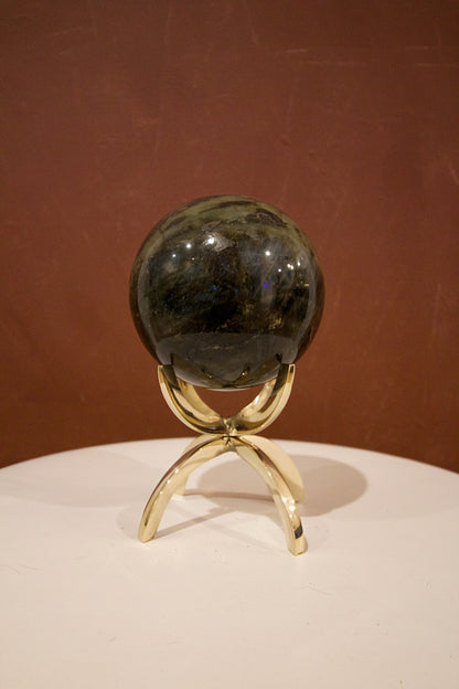 Brass Crystal Display Stand – Meditation Crystal Holder & Altar Decor