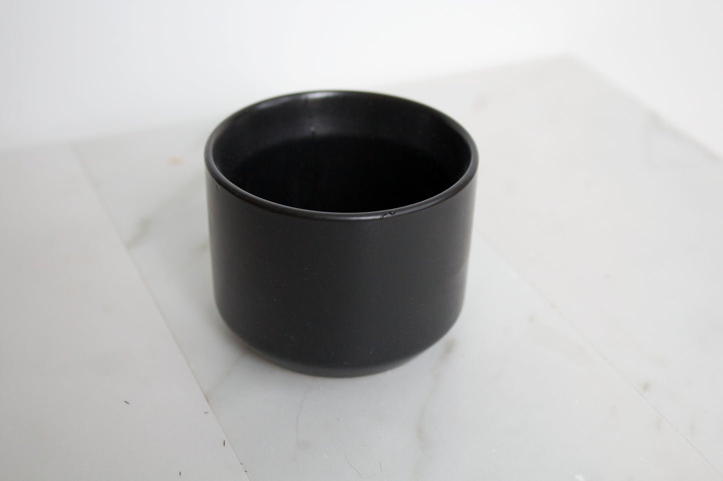 Kendall Black Pot