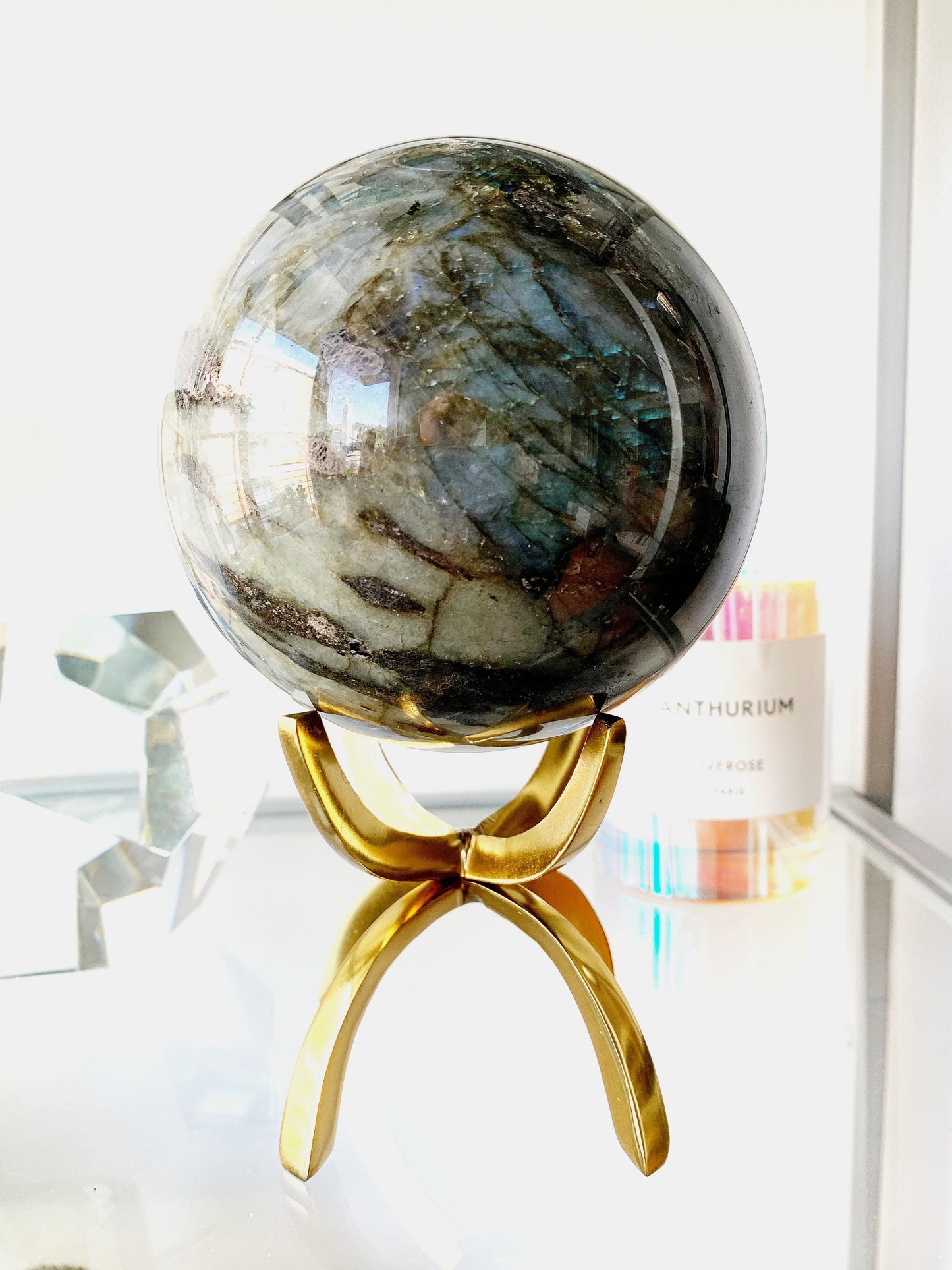 Modern Brass Crystal Stand Display Brass Crystal Stand Gold Rock Display Holder Sphere Stand Stylish Brass Home Decor Minimal Crystal Stand Modern Home Accessories Crystal Decor