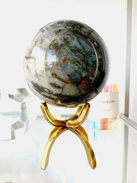 Modern Brass Crystal Stand Display Brass Crystal Stand Gold Rock Display Holder Sphere Stand Stylish Brass Home Decor Minimal Crystal Stand Modern Home Accessories Crystal Decor