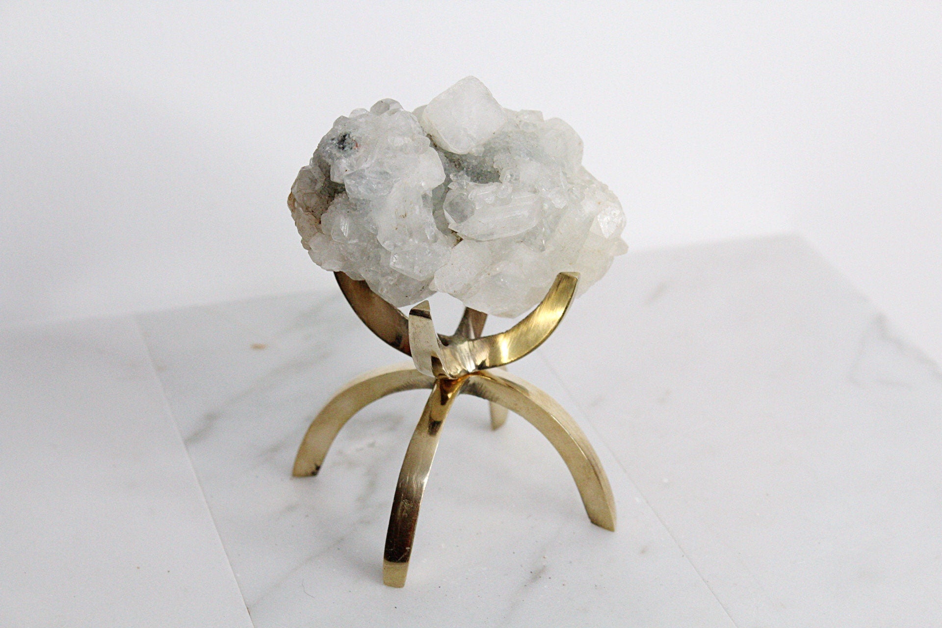 Green Crystal Apophyllite Quartz Stone Mineral on Brass Modern Claw Display Stand Boho Decor Geode Crystal Gift Raw Natural Freeform Crystal