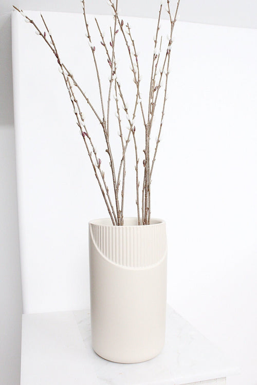 Neutral Beige Fluted Modern Pot Minimal Planter Indoor Plants Home Decor Floral Decorative Vase Wedding Elegant Wedding Venue Decoration