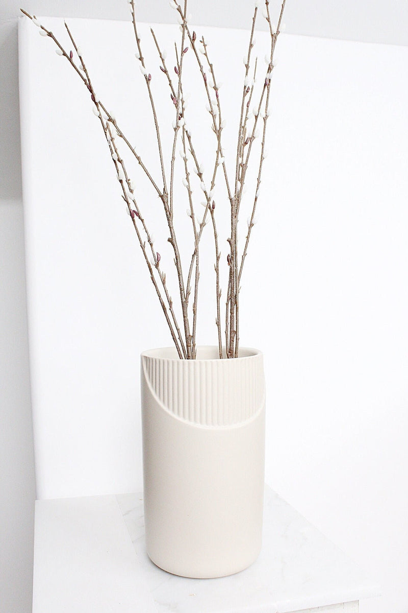 Neutral Beige Fluted Modern Pot Minimal Planter Indoor Plants Home Decor Floral Decorative Vase Wedding Elegant Wedding Venue Decoration