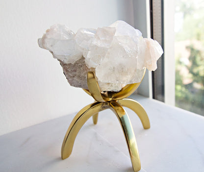 Modern Brass Crystal Stand Display Brass Crystal Stand Gold Rock Display Holder Sphere Stand Stylish Brass Home Decor Minimal Crystal Stand Modern Home Accessories Crystal Decor