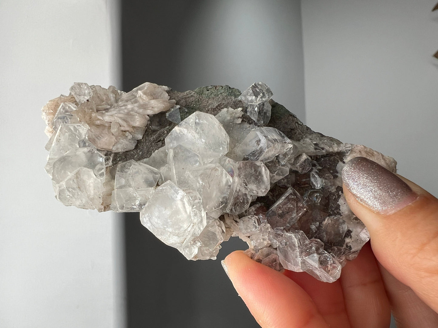 Raw White Apophyllite & Stilbite Quartz on Brass Claw Stand – Boho Crystal Decor