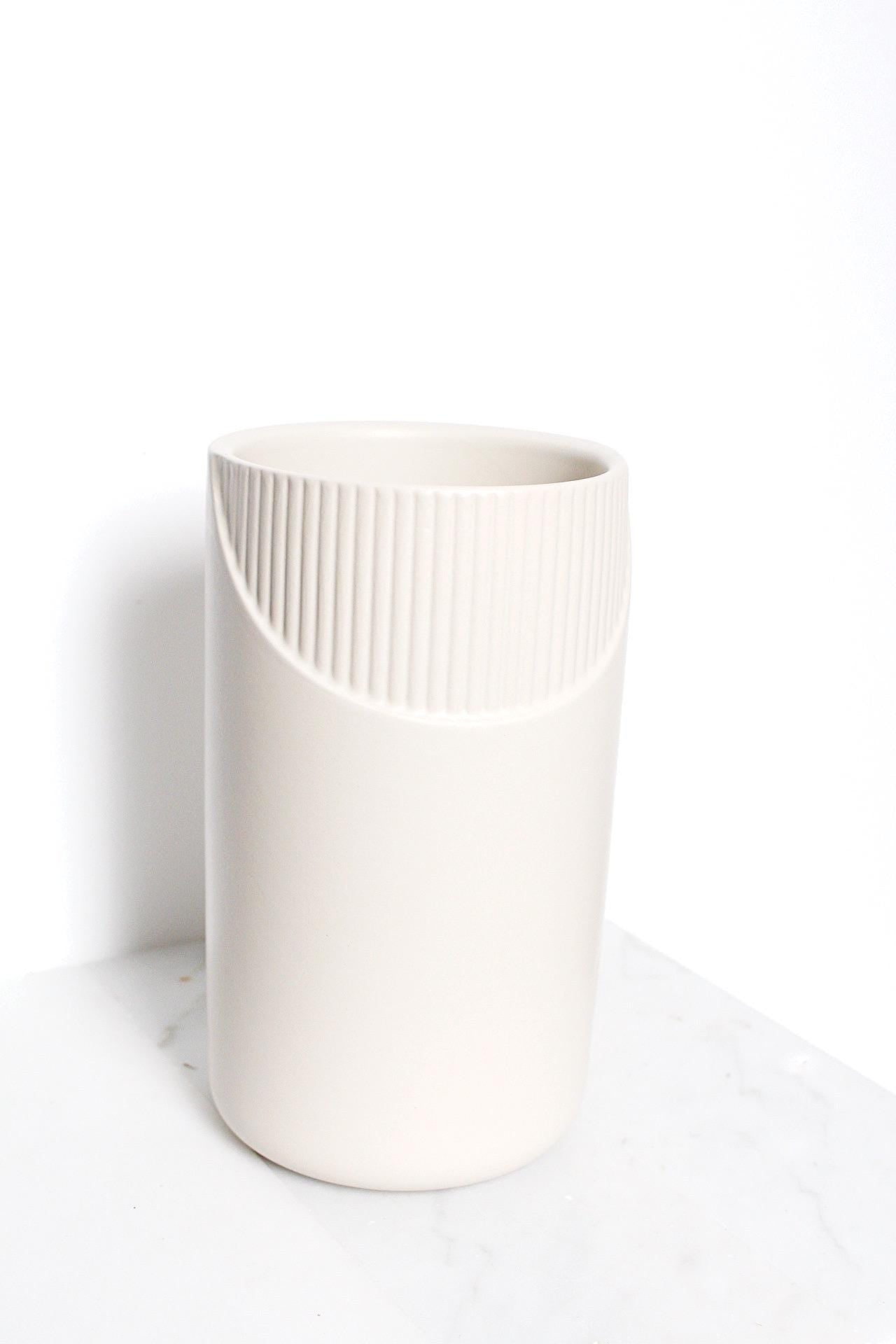 Wedding Centerpiece Vase Tall Ceramic Collection Gold Accent Design White Floral Display Modern Home Decor Rustic Farmhouse Style Living Room Arrangement Dried Branch Display Beautiful Table Decor Special Occasion Statement Piece