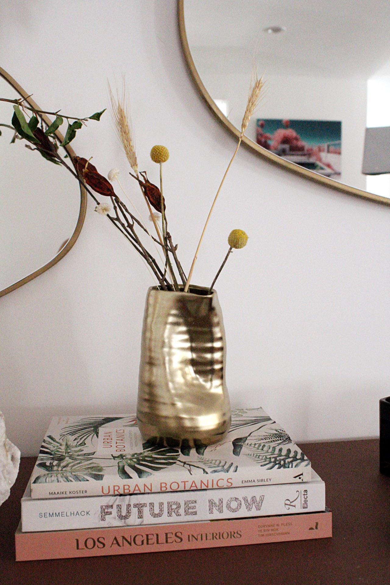 Gold Ceramic Vase Dried Flower Vase Modern Home Decor Table Centerpiece Bookshelf Decor Wabi Sabi Decor Gold Home Decor Housewarming Gift Wedding Gift