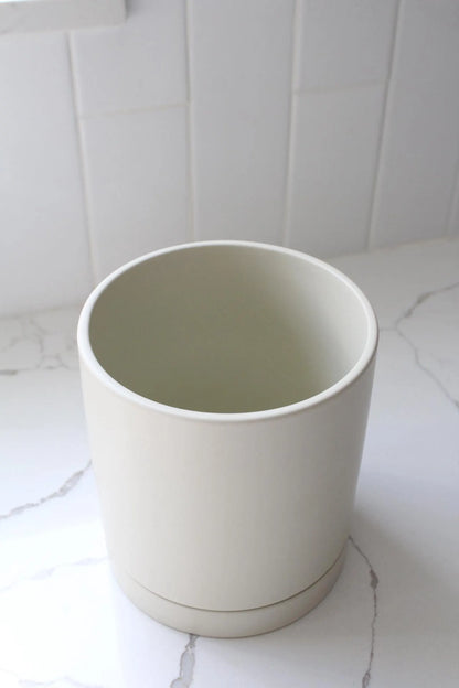 Ivory Modern Pot – Minimal Matte Planter with Saucer