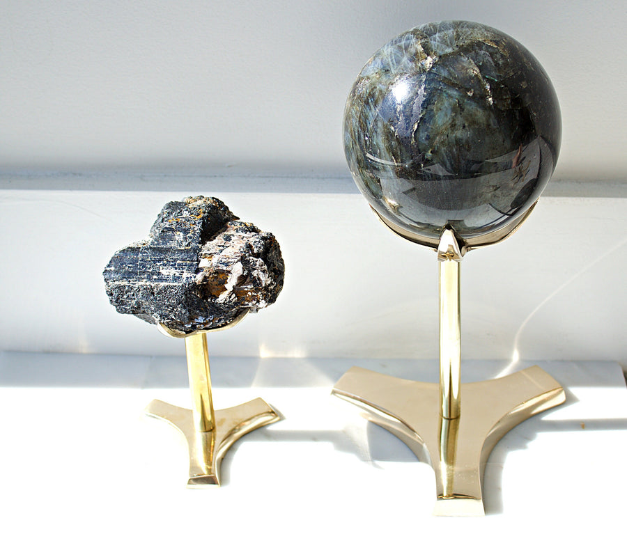 Modern Brass Pedestal Claw Crystal Display Stand | Spheres Minerals Specimen