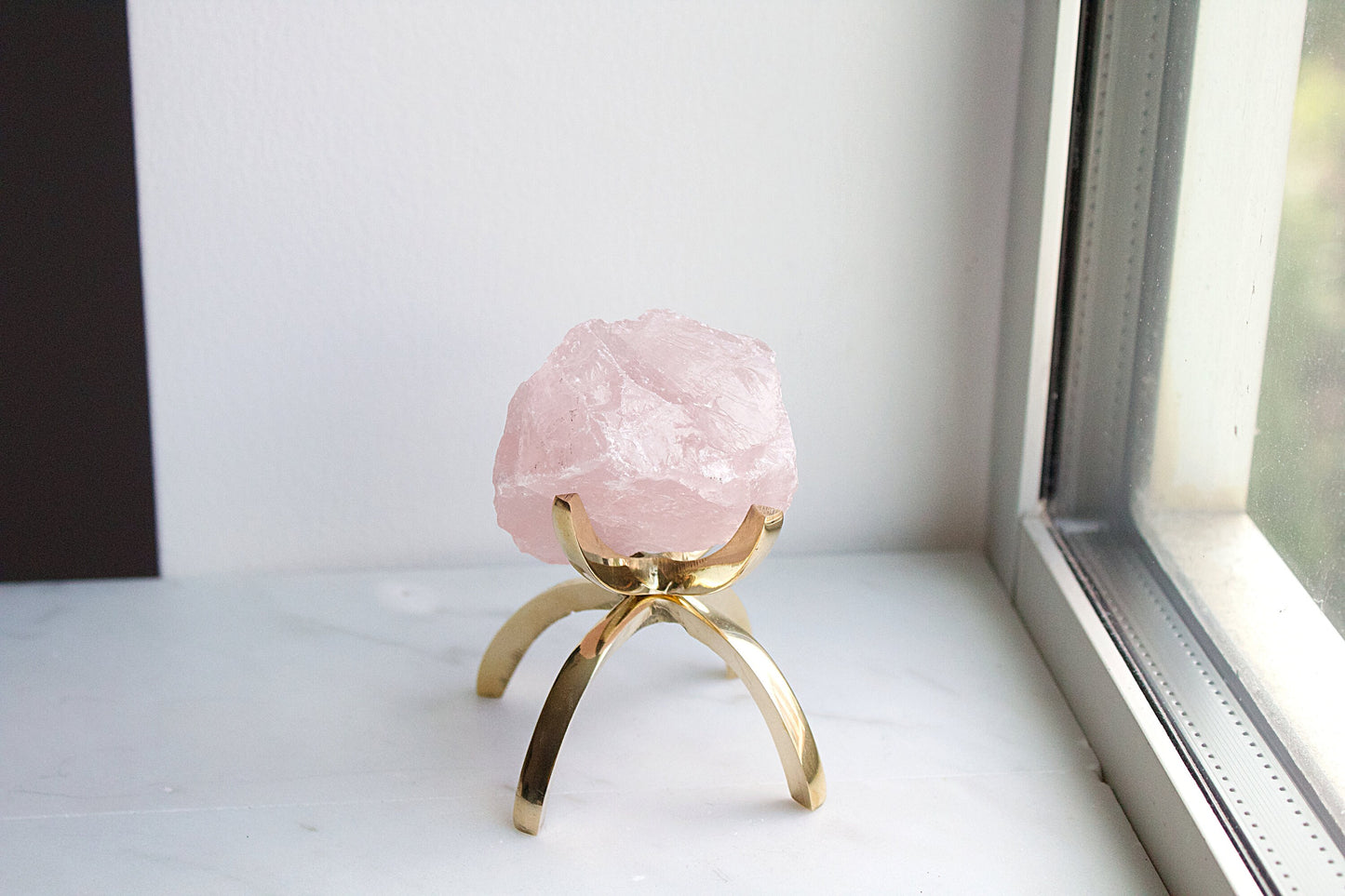 Pink Rose Quartz Crystal Mineral on Brass Modern Claw Display Stand Boho Decor Gemstone Display for Positive Energy Gift Idea Minimalist