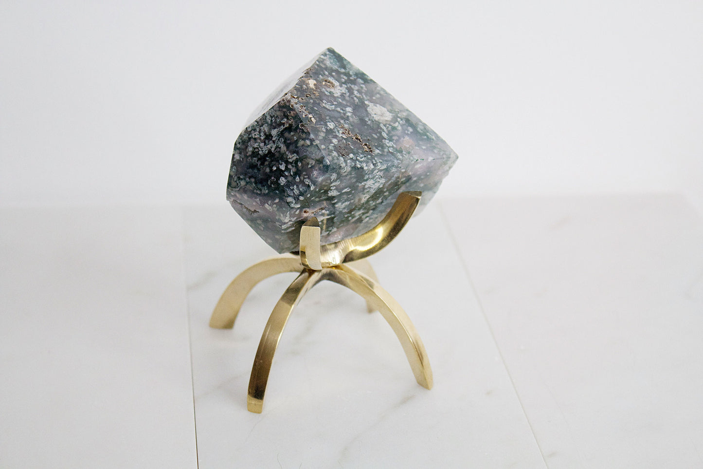 Green Moss Agate Crystal Mineral for Natural Boho Decor Polished Faceted Natural Crystal Art Piece for Spiritual Vibes Crystal Decor Accent