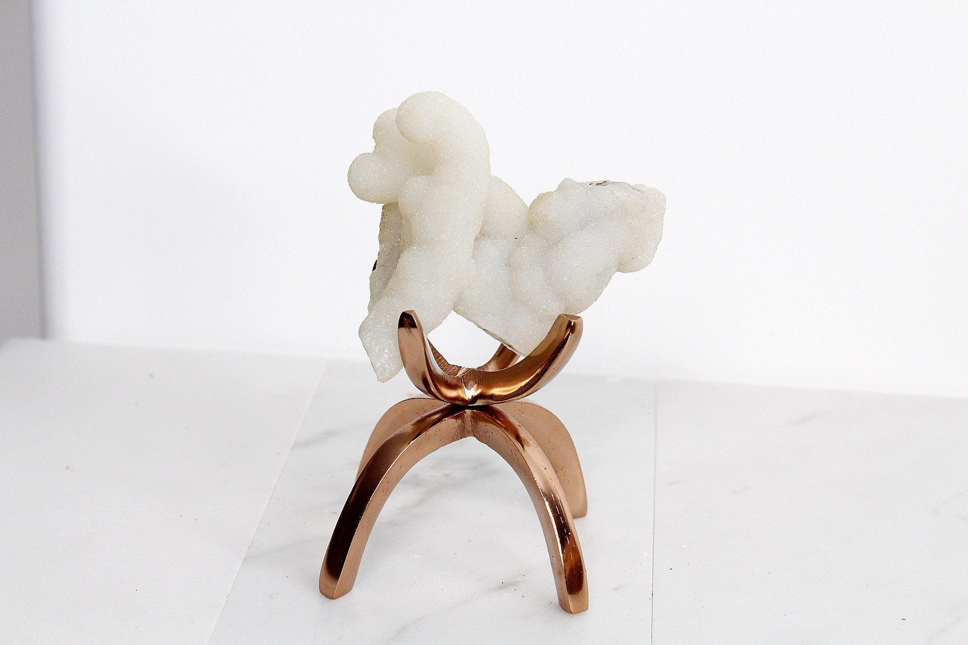 Modern White Crystal Decor with Copper Claw Stand: Chalcedony Quartz Mineral Boho Decor Accent Quartz Crystal Gift Minimal Rose Gold Claw Stand Modern Crystal Decor with Claw Stand: Chalcedony Quartz Mineral
Boho Crystal Display: Chalcedony Quartz