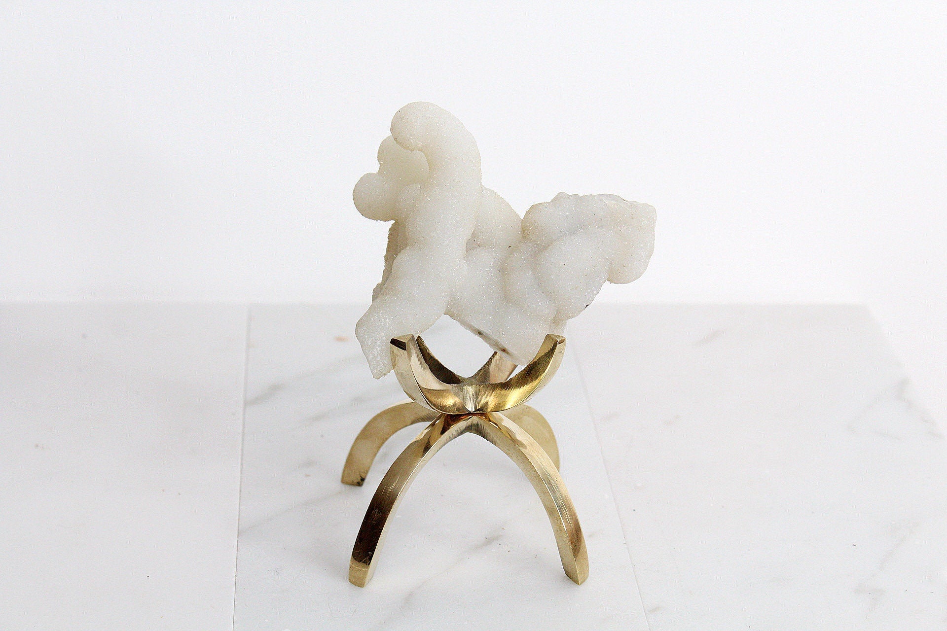 Modern White Crystal Decor with Brass Claw Stand: Chalcedony Quartz Mineral Boho Decor Accent Quartz Crystal Gift Minimal Brass Claw Stand Modern Crystal Decor with Brass Claw Stand: Chalcedony Quartz Mineral
Boho Crystal Display: Chalcedony Quartz