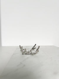 Gold Modern Crystal Sphere Display Stand for Boho Home Decor Stylish Elk Antlers Wood Stone Mineral Display Holder Metal Small Crystal Stand