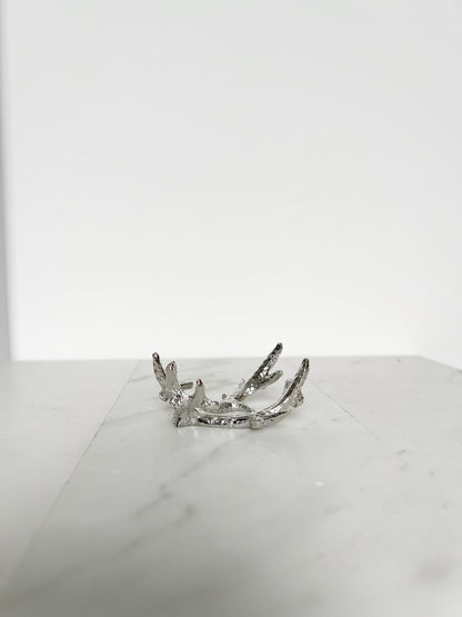 Gold Modern Crystal Sphere Display Stand for Boho Home Decor Stylish Elk Antlers Wood Stone Mineral Display Holder Metal Small Crystal Stand