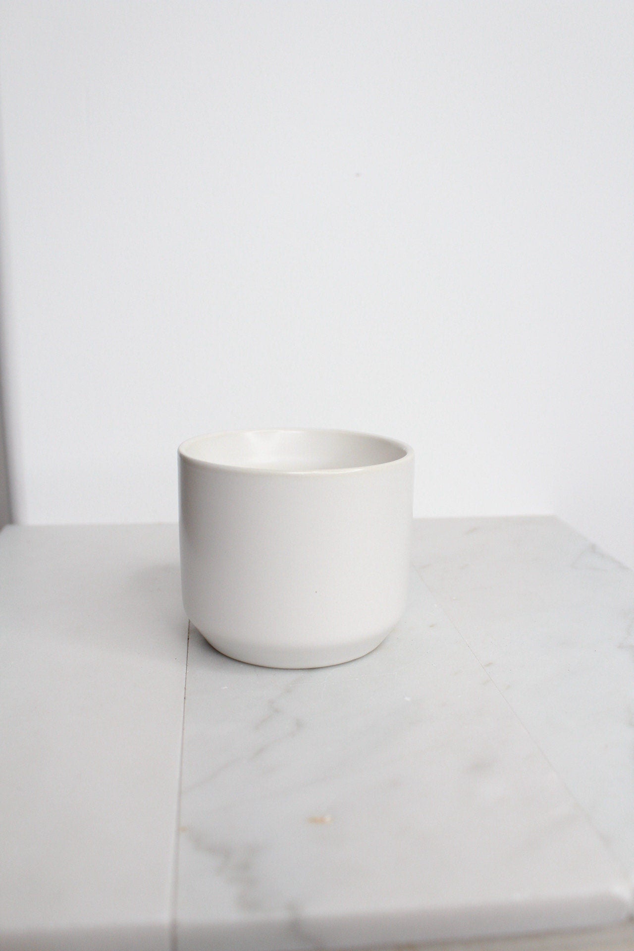 Small White Simple Pot Minimal Bonsai Planter Indoor Plants Home Decor Matte Ceramic Pot Simple Modern Planter Houseplant Container