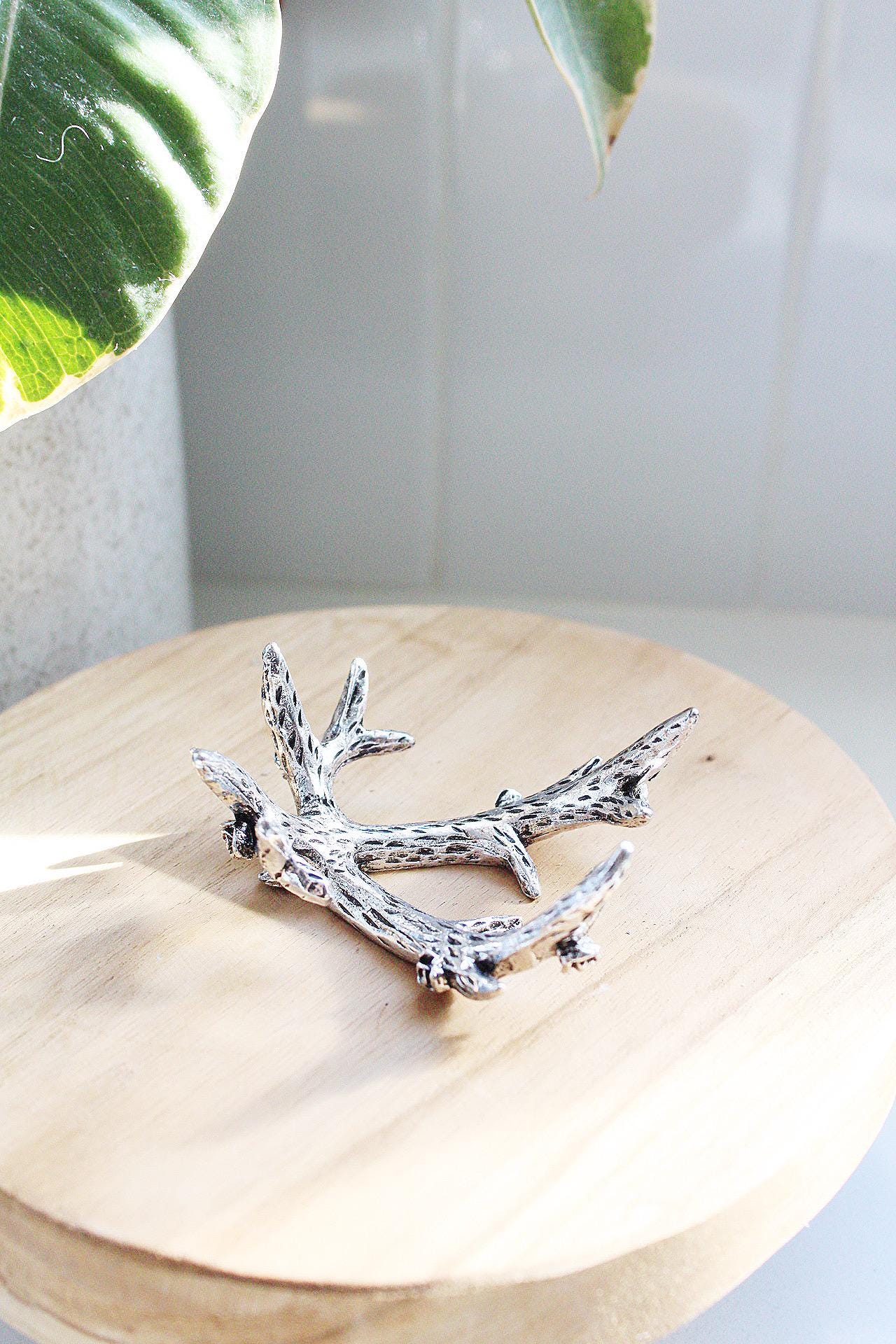 Crystal Healing Tool Metaphysical Accessory Unique Gift Idea Collectors Item Display Functional Art Piece Crystal Enthusiast Gift Home Decor Accent Compact Crystal Stand Versatile Display