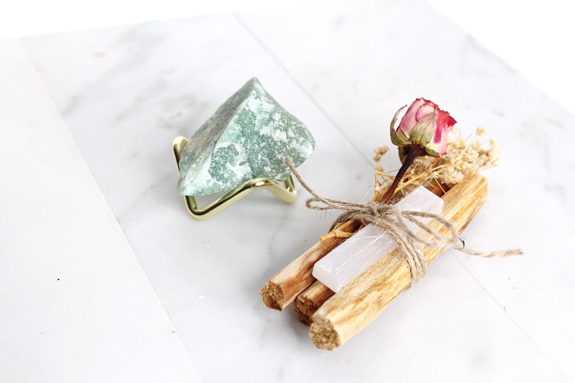 Palo Santo Set Smudging Kit Energy Clearing Kit Crystal Healing Set Spiritual Gift Set Meditation Supplies Home Blessing Kit Sacred Space Tools Spiritual Starter Kit Crystal Display Stand