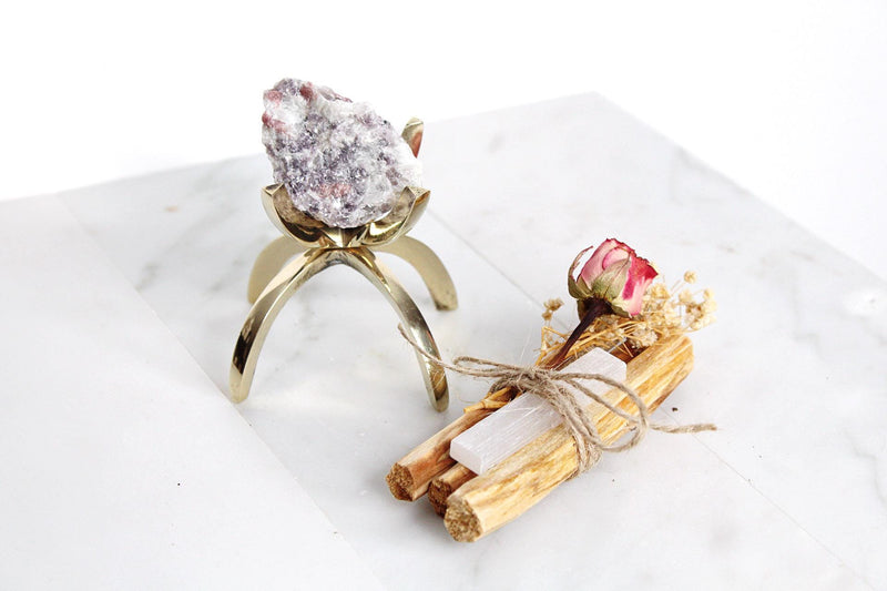 Crystal Healing Set Pink Tourmaline Selenite Palo Santo Energy Clearing Kit Spiritual Gift Set Crystal Display Meditation Altar Chakra Tool