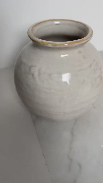 Beige Bud Vase – Minimal Modern Ceramic Flower Vessel