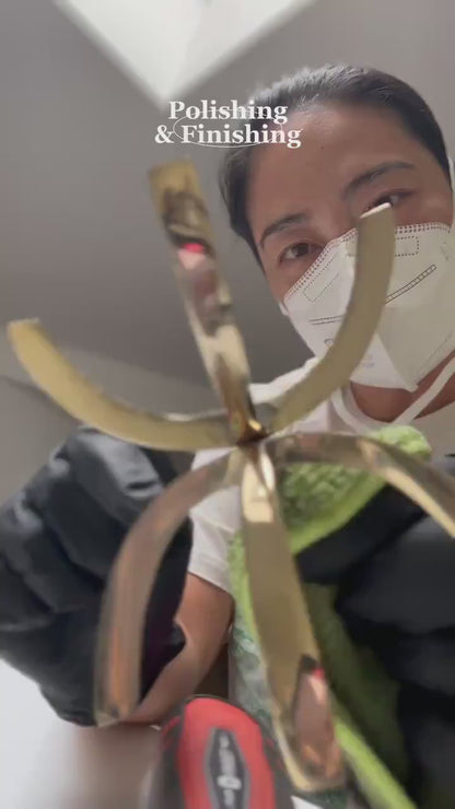 Modern Brass Crystal Stand – Display Holder for Rocks & Spheres